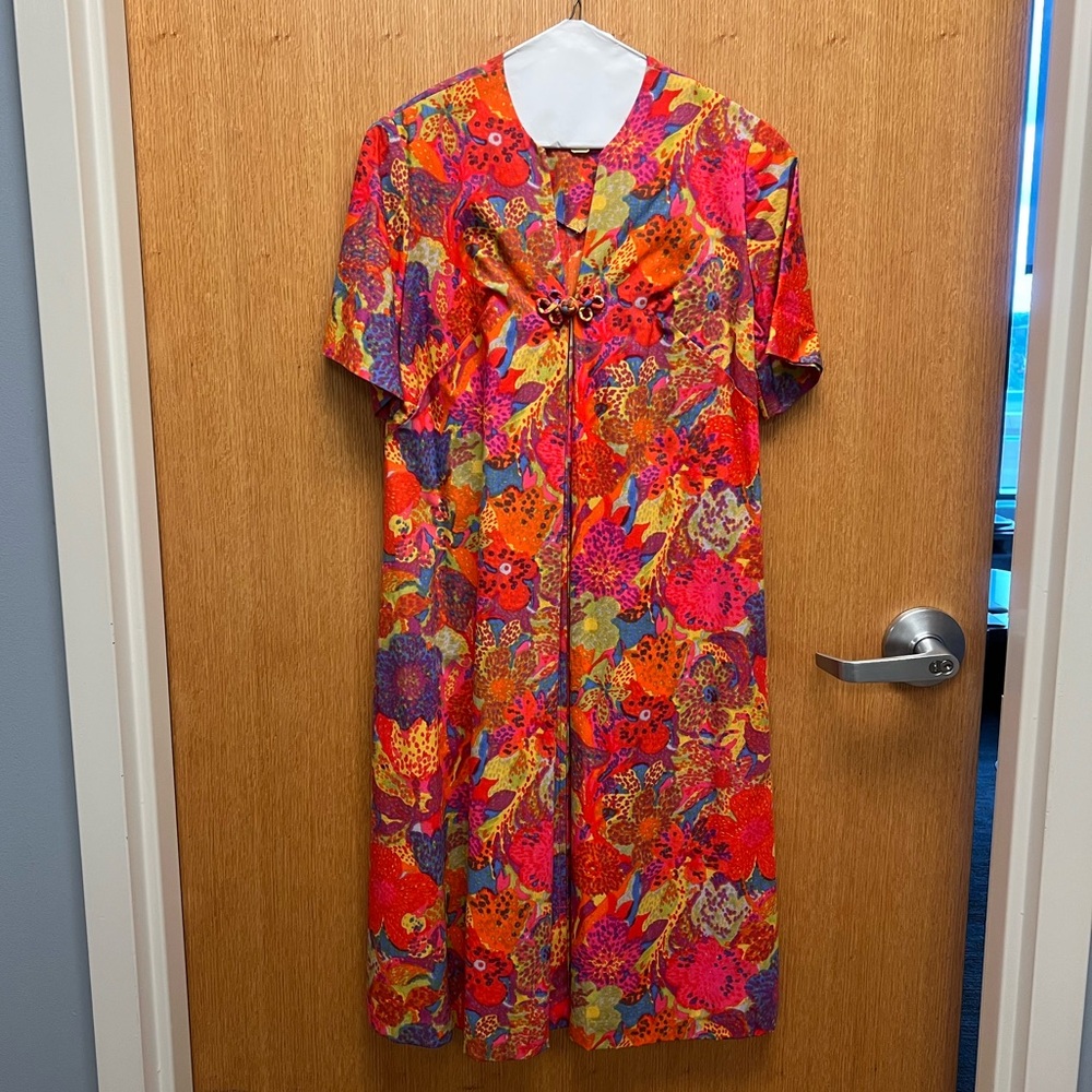 Vintage women’s robe / dress